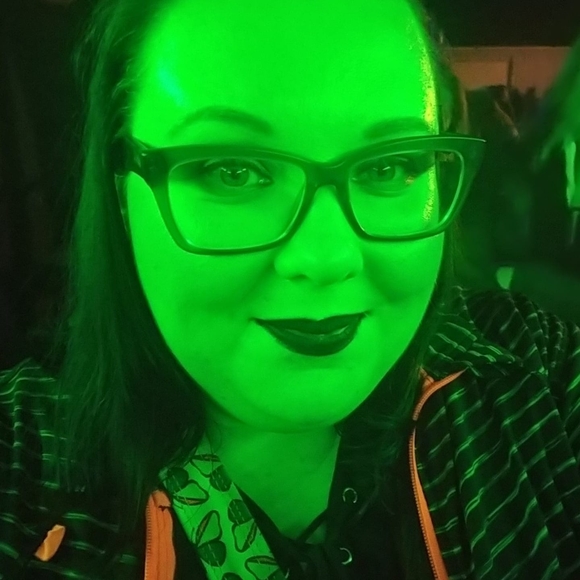 Meet your Posher, Ashley - Picture 1 of 1